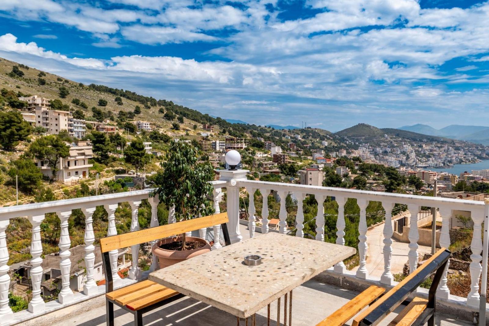 Vila Basho Sarandë 외부 사진
